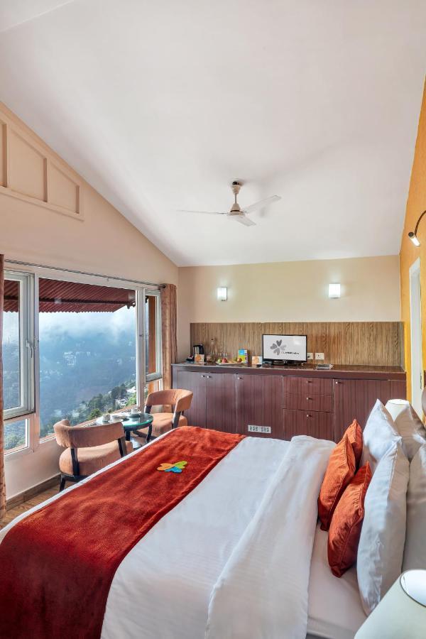 Club Mahindra Mussoorie Hotel Exterior foto