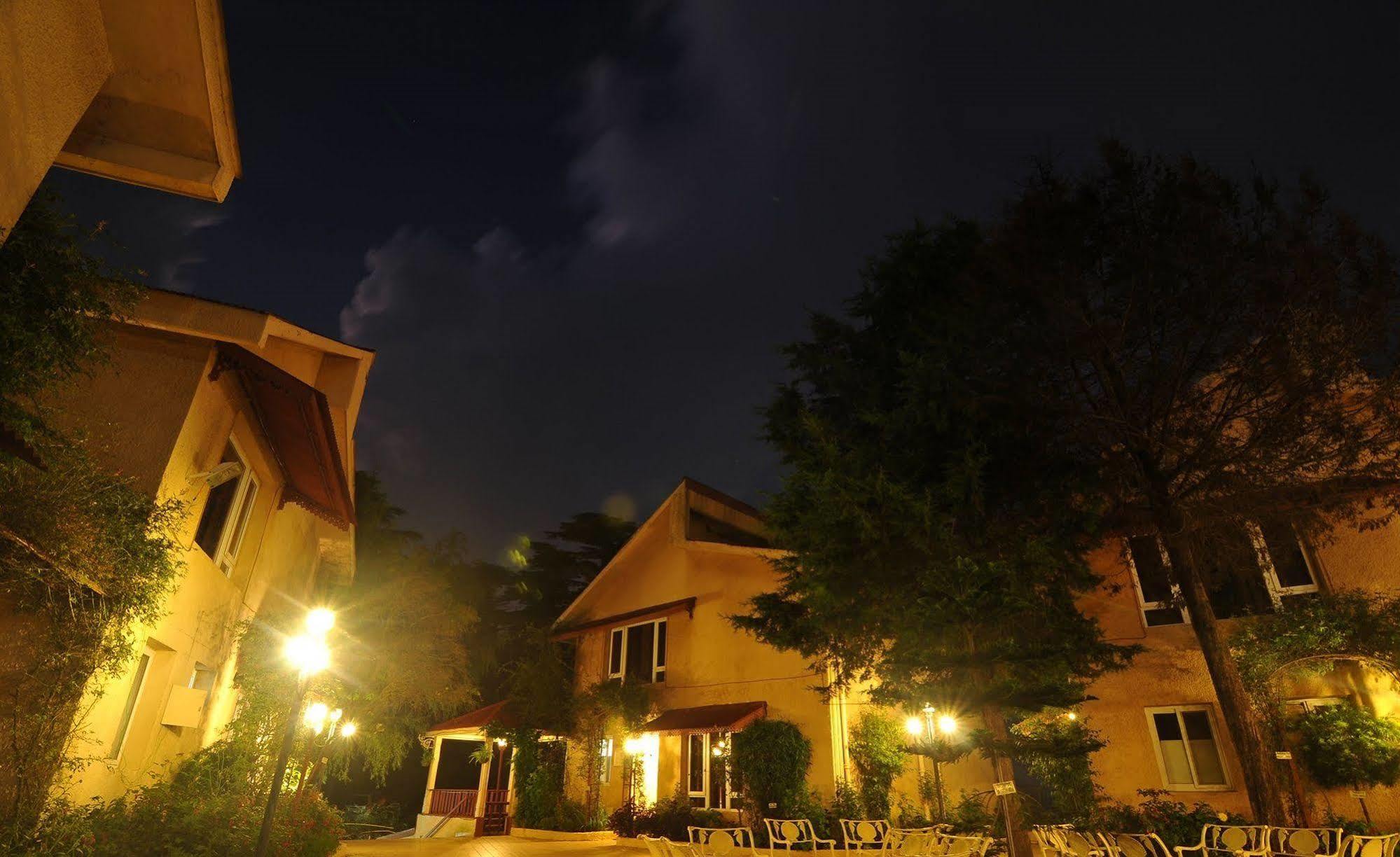 Club Mahindra Mussoorie Hotel Exterior foto