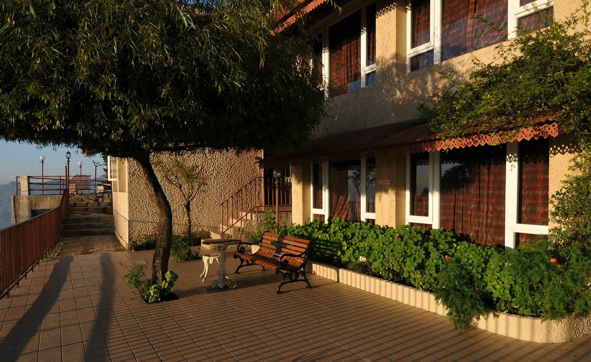 Club Mahindra Mussoorie Hotel Exterior foto